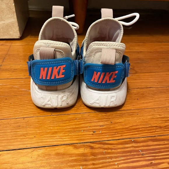 Nike Air Huarache City Low Desert Sand Women’s Size 8.5 - Picture 3 of 5